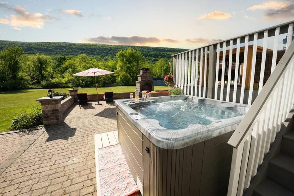 Hot Tub