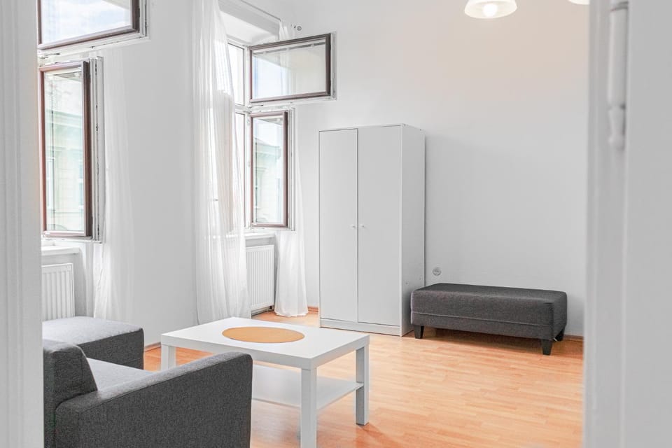 Bed, Seating area, Bedroom, wardrobe