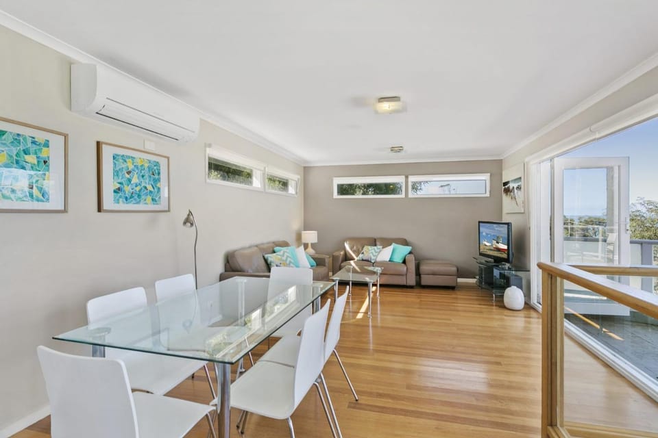 Christoe - BYO Linen House in Lorne