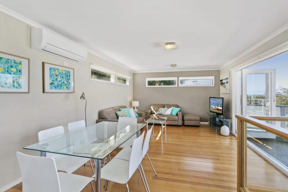 Christoe - BYO Linen House in Lorne