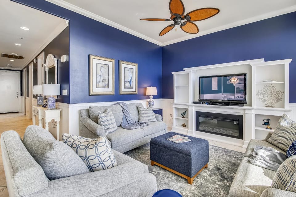 TV and multimedia, Living room, Seating area, fireplace, furniture