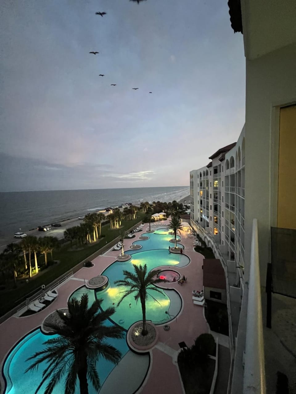 Property building, Natural landscape, Garden, Balcony/Terrace, Beach, Pool view, Sea view, Swimming pool