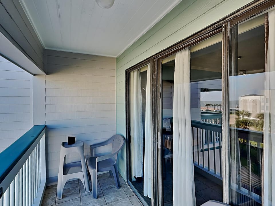Balcony/Terrace, Seating area, Sea view