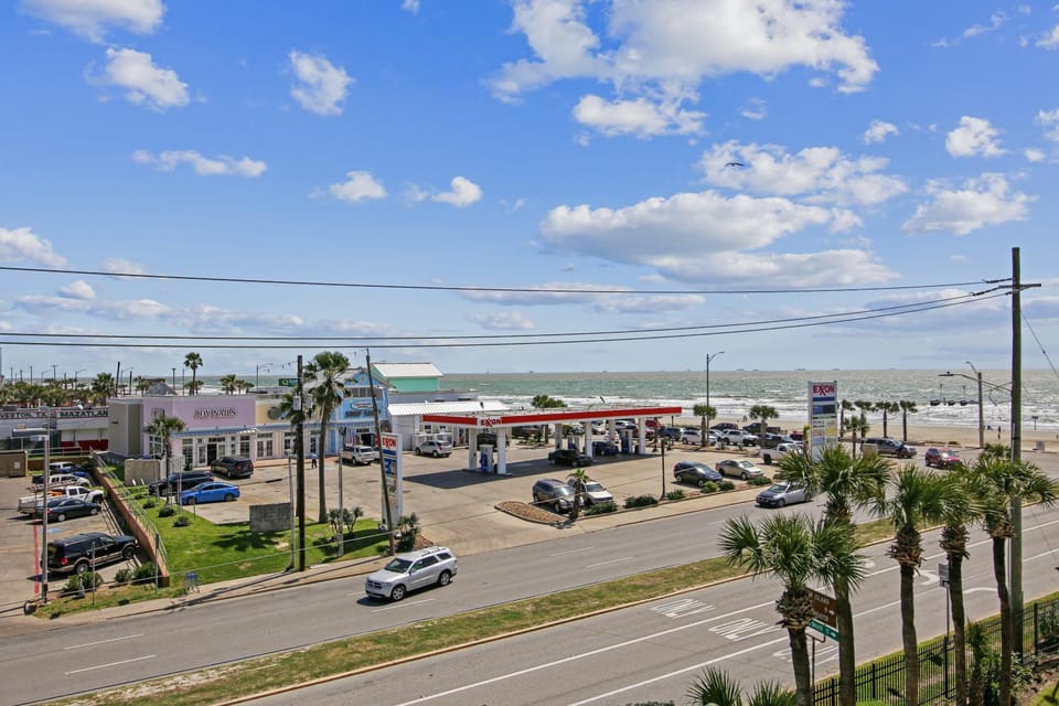 Neighbourhood, Beach, Sea view