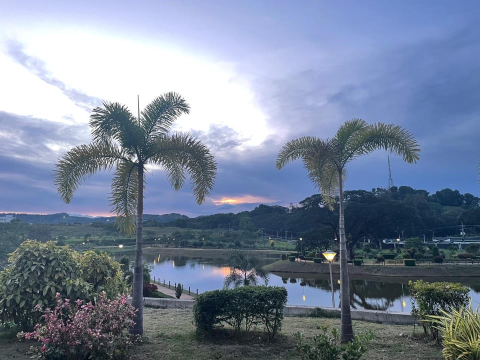 Luxury Condo in Clark Pampanga beside Hilton Hotel and Casino Hotel in Angeles