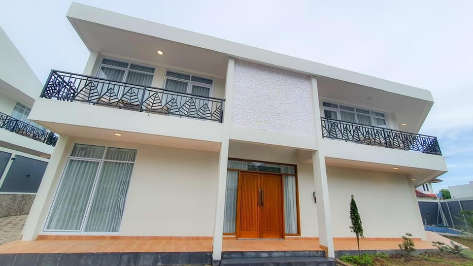 Alandalus Royal Puncak Villa in Cisarua