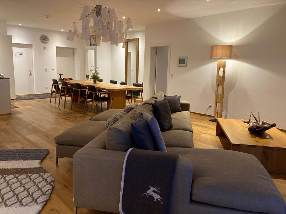 Living room, Seating area, Dining area