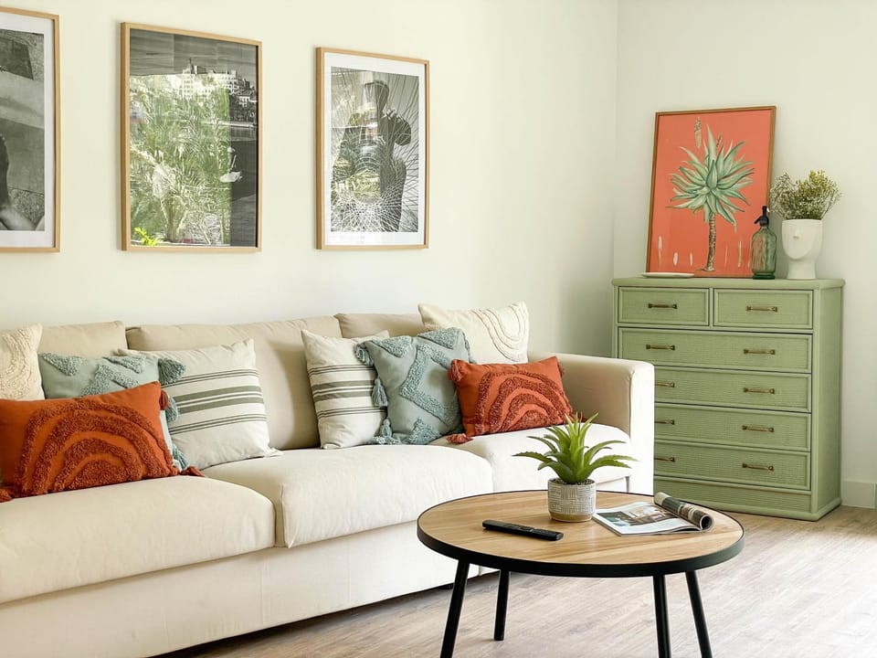 Living room, Seating area