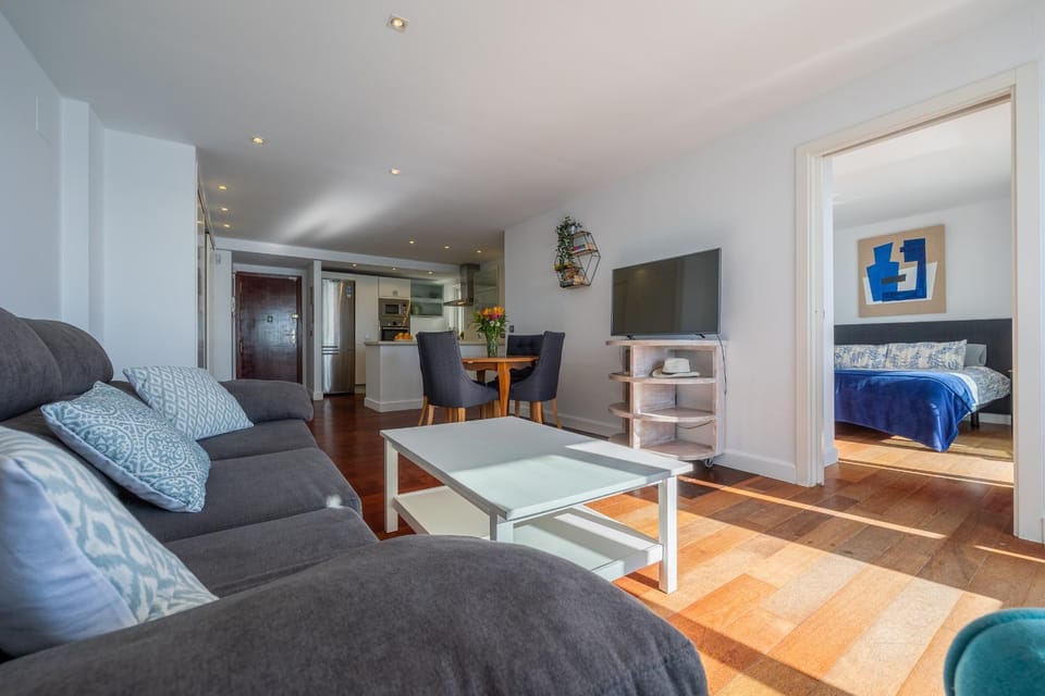 Communal lounge/ TV room, Living room
