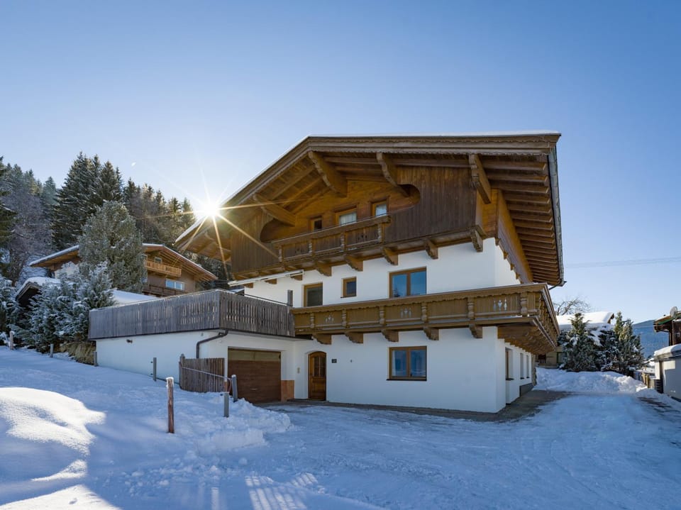 Property building, Winter