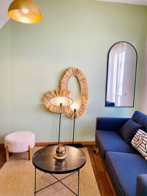 ''Chichi 2'' Chez Paule Superbe appartement en plein coeur de Sète Apartment in Occitanie