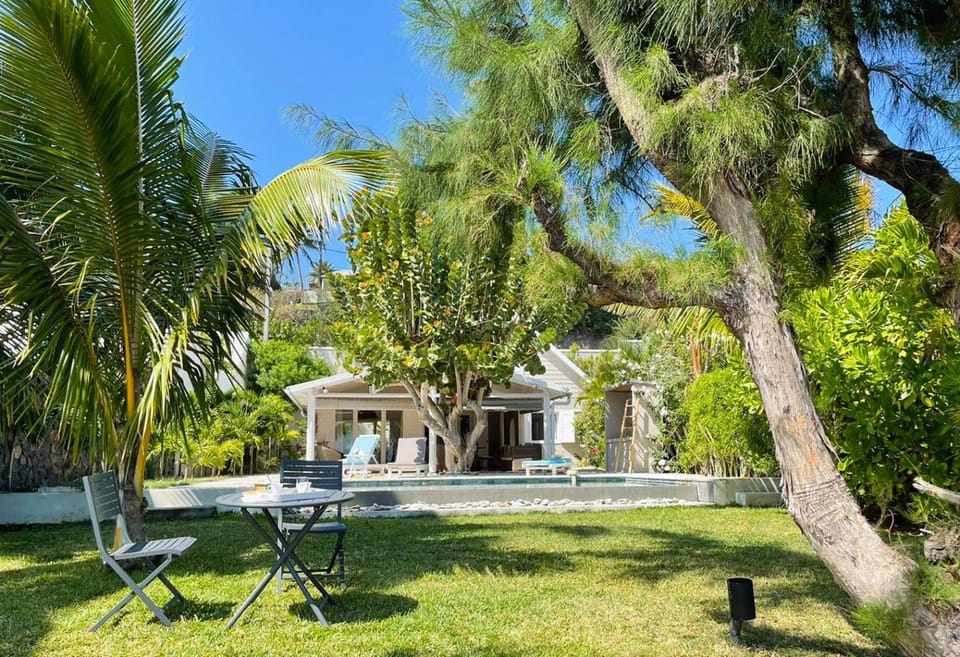 Property building, Natural landscape, Garden, Garden, Garden view, Swimming pool
