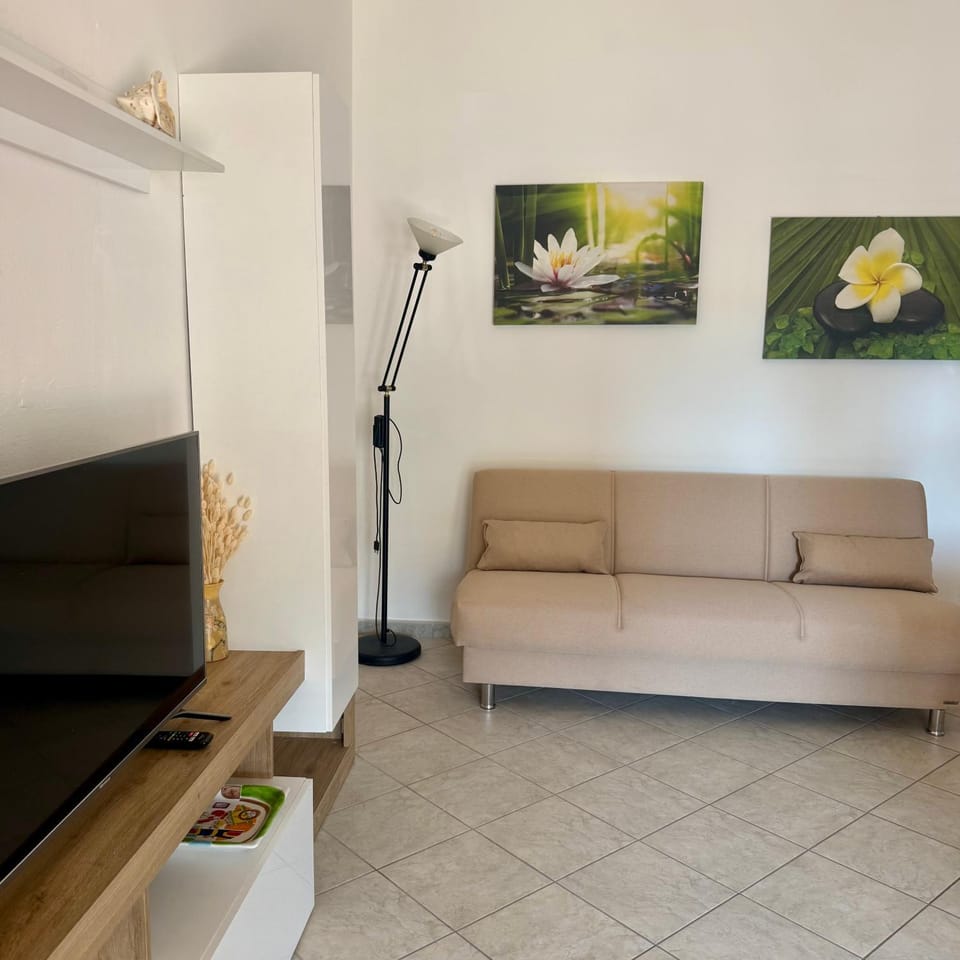 Luciana House Apartment in Olbia