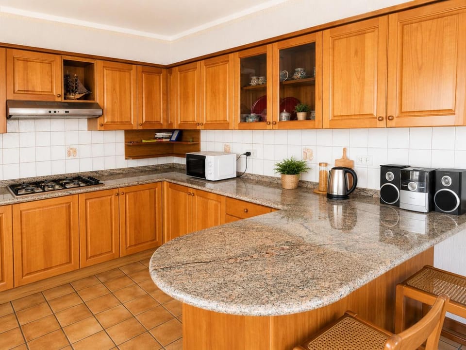 Kitchen or kitchenette, Communal kitchen, kitchen, kitchen