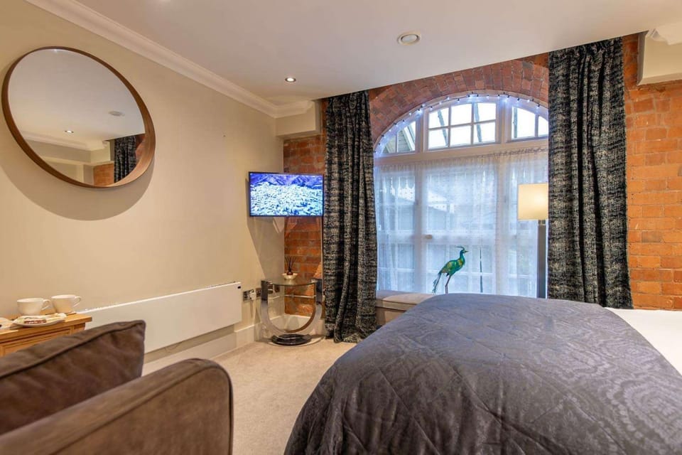 ChocoLets - The Kitkat Suite Apartment in York
