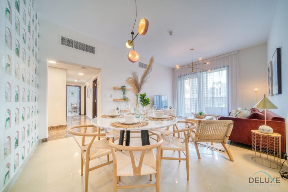 TV and multimedia, Living room, Dining area