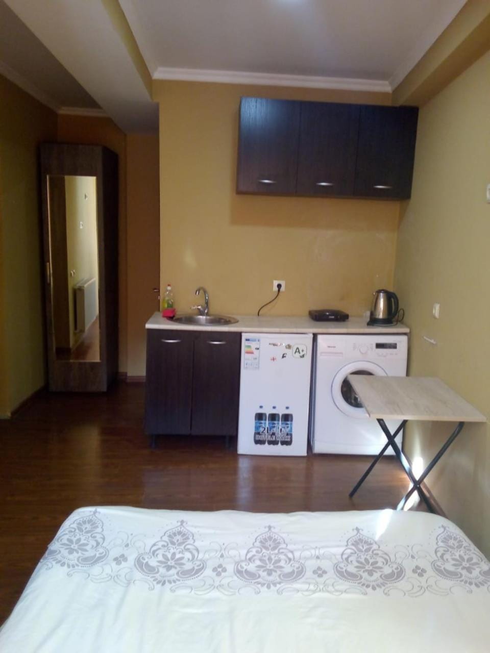 Bed, Kitchen or kitchenette, Photo of the whole room, Bedroom