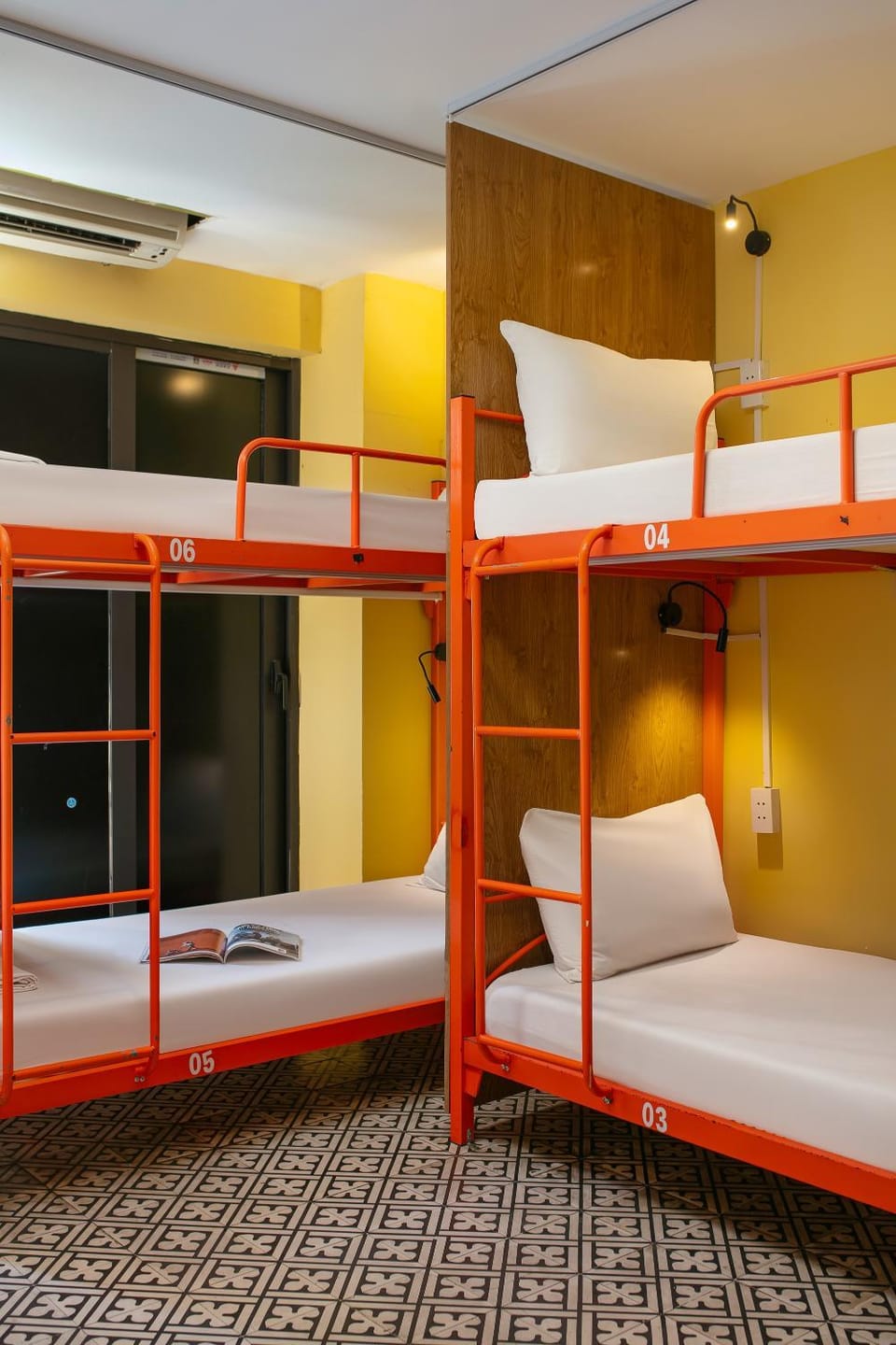 Bed, Photo of the whole room, bunk bed