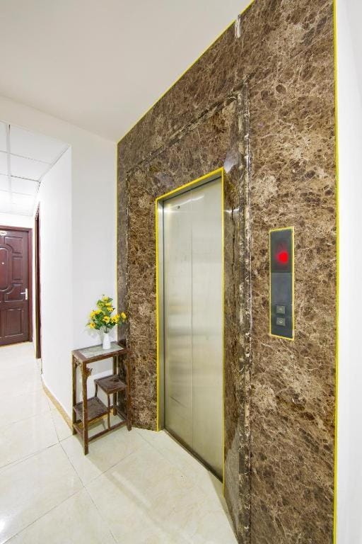 elevator
