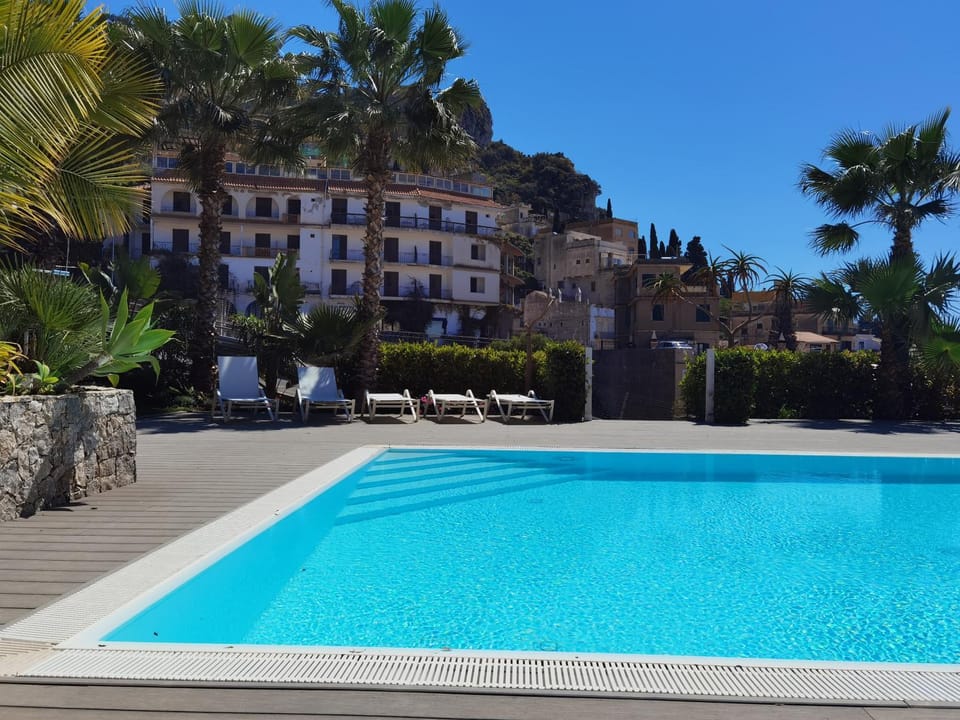 Property building, Swimming pool