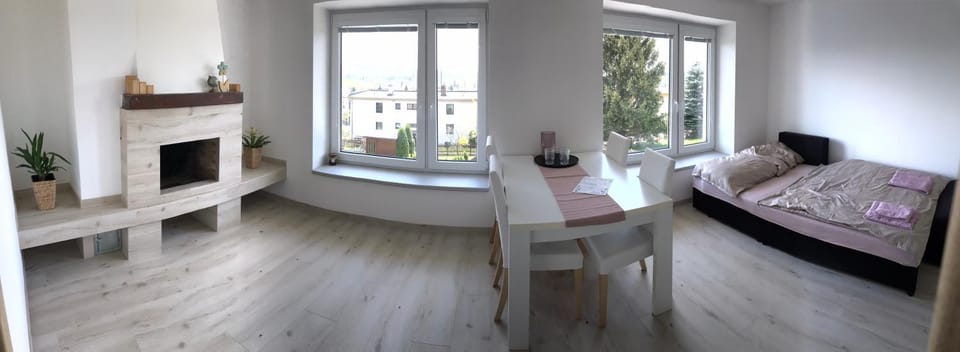 Soukromý pokoj s kuchyní a koupelnou v řadovce Vacation rental in Czechia