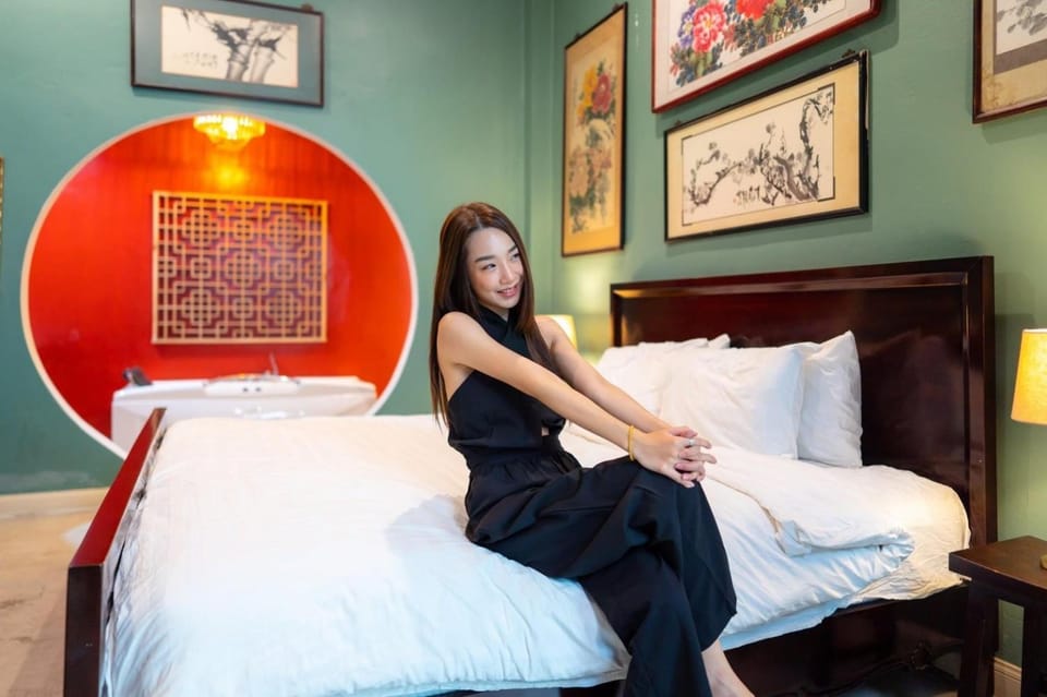 Bed, Photo of the whole room, Bedroom, group of guests