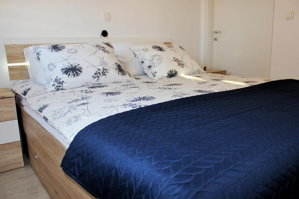 Entire rental unit LIMA *free parking space Apartment in Zadar