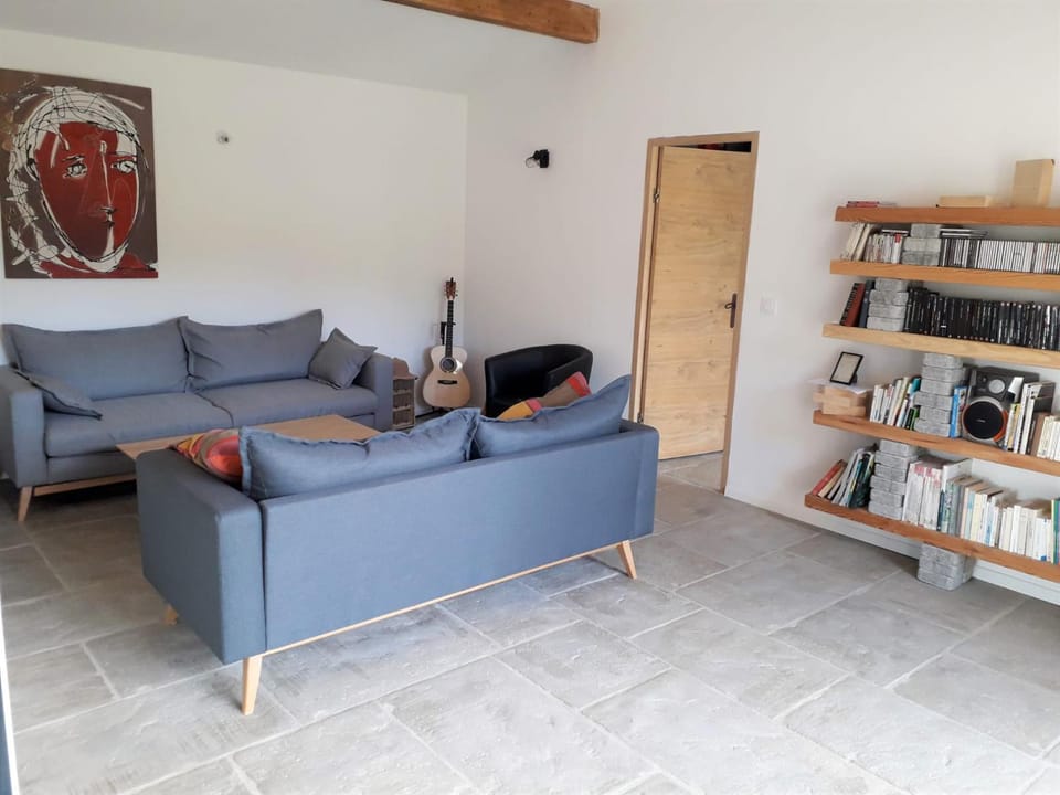 Suite chez l'habitant Vacation rental in French Basque Country