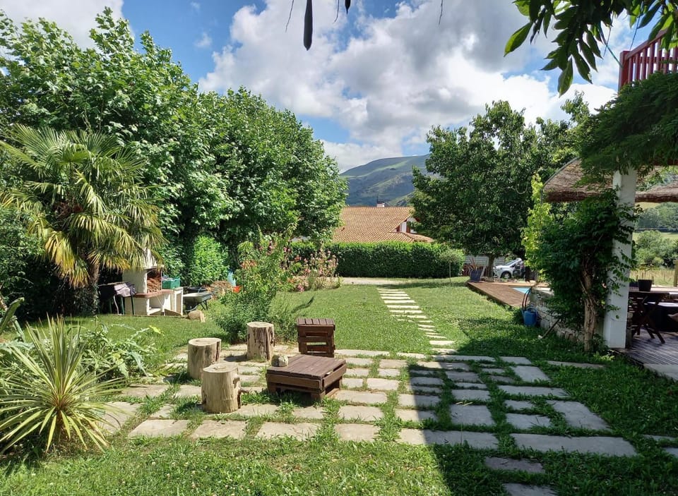 Suite chez l'habitant Vacation rental in French Basque Country