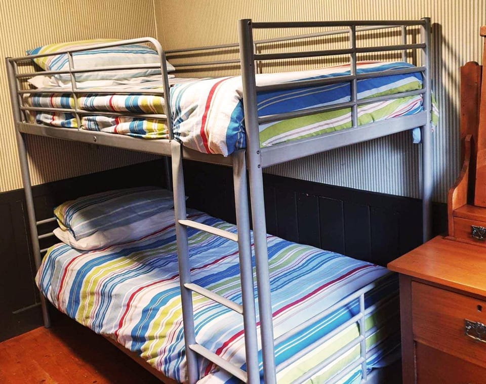bunk bed