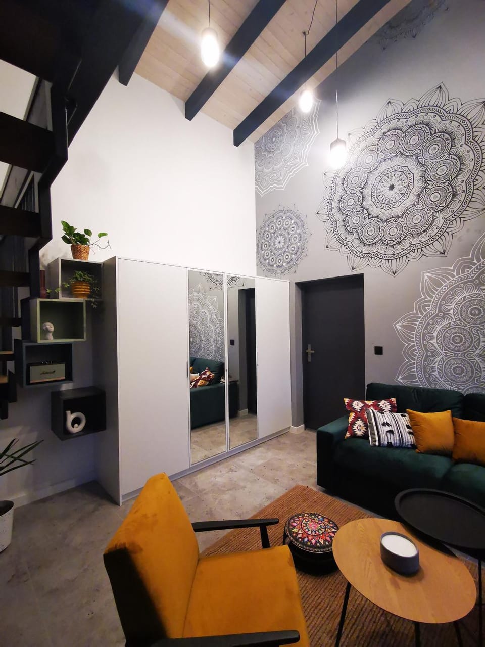 Living room, Seating area