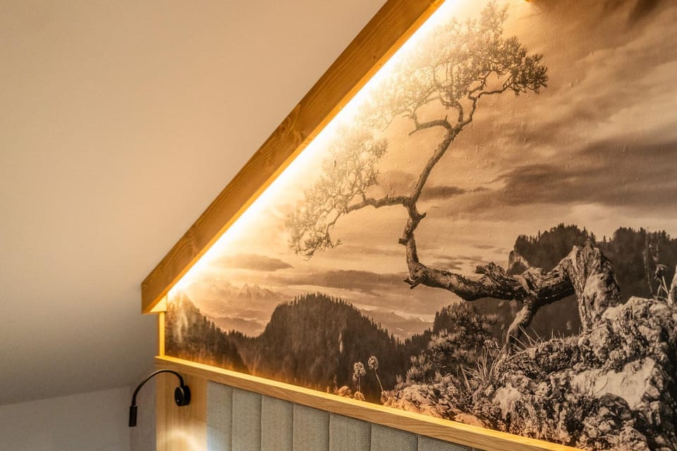 Natural landscape, Decorative detail, Mountain view