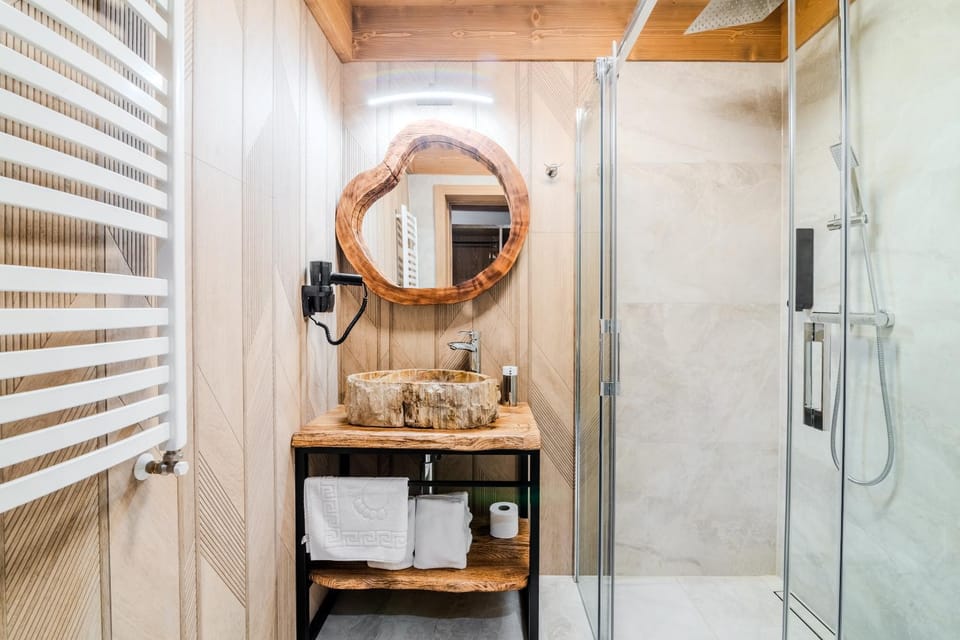 Shower, Bathroom, towels