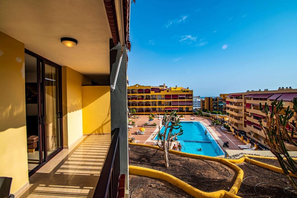 Lovely 1-bedroom apartment whit pool Apartment in Canary Islands