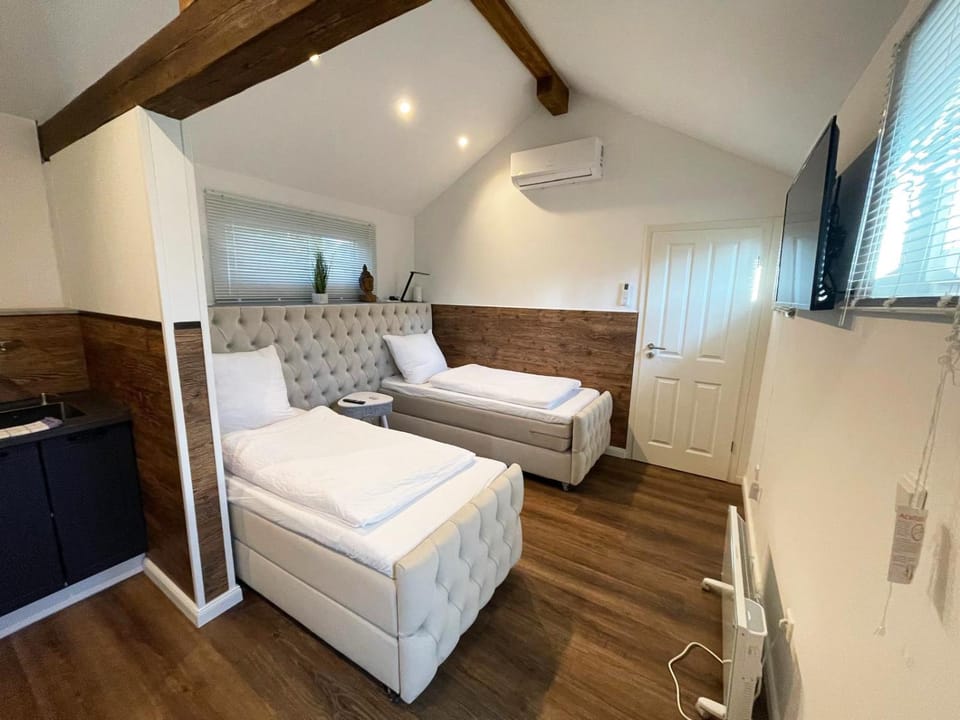 TV and multimedia, Bedroom