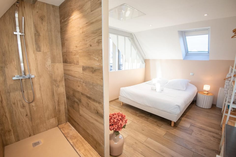 Bathroom, Bedroom, hair dryier