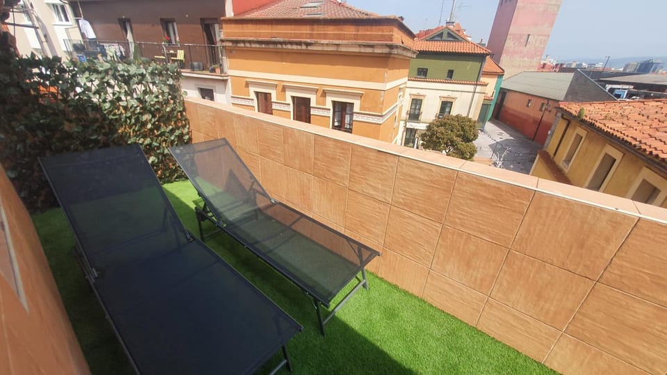 Off site, Balcony/Terrace