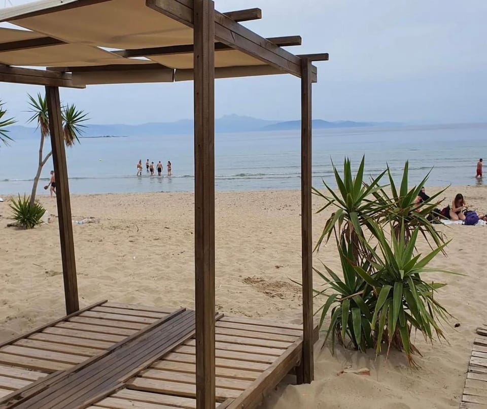 Argo apartment 15min from the airport, 1min from the beach ARTEMIS CITY CENTER Apartment in East Attica Regional Unit, Greece