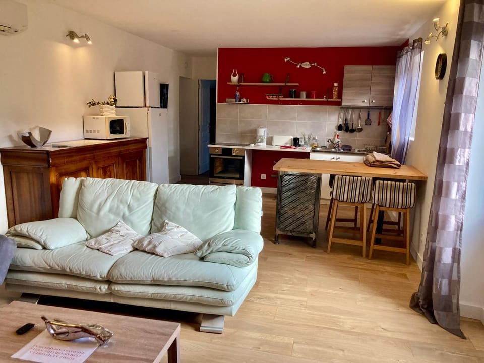 Gîte le Tour 45 m2 Cévennes Lozère Apartment in Auvergne-Rhône-Alpes