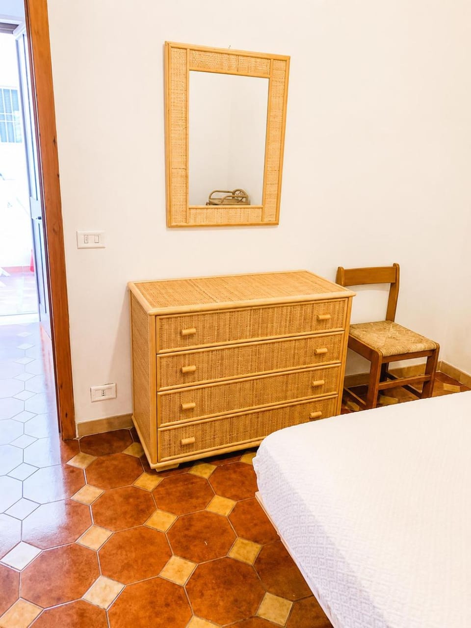 Photo of the whole room, Bedroom, hair dresser, wardrobe