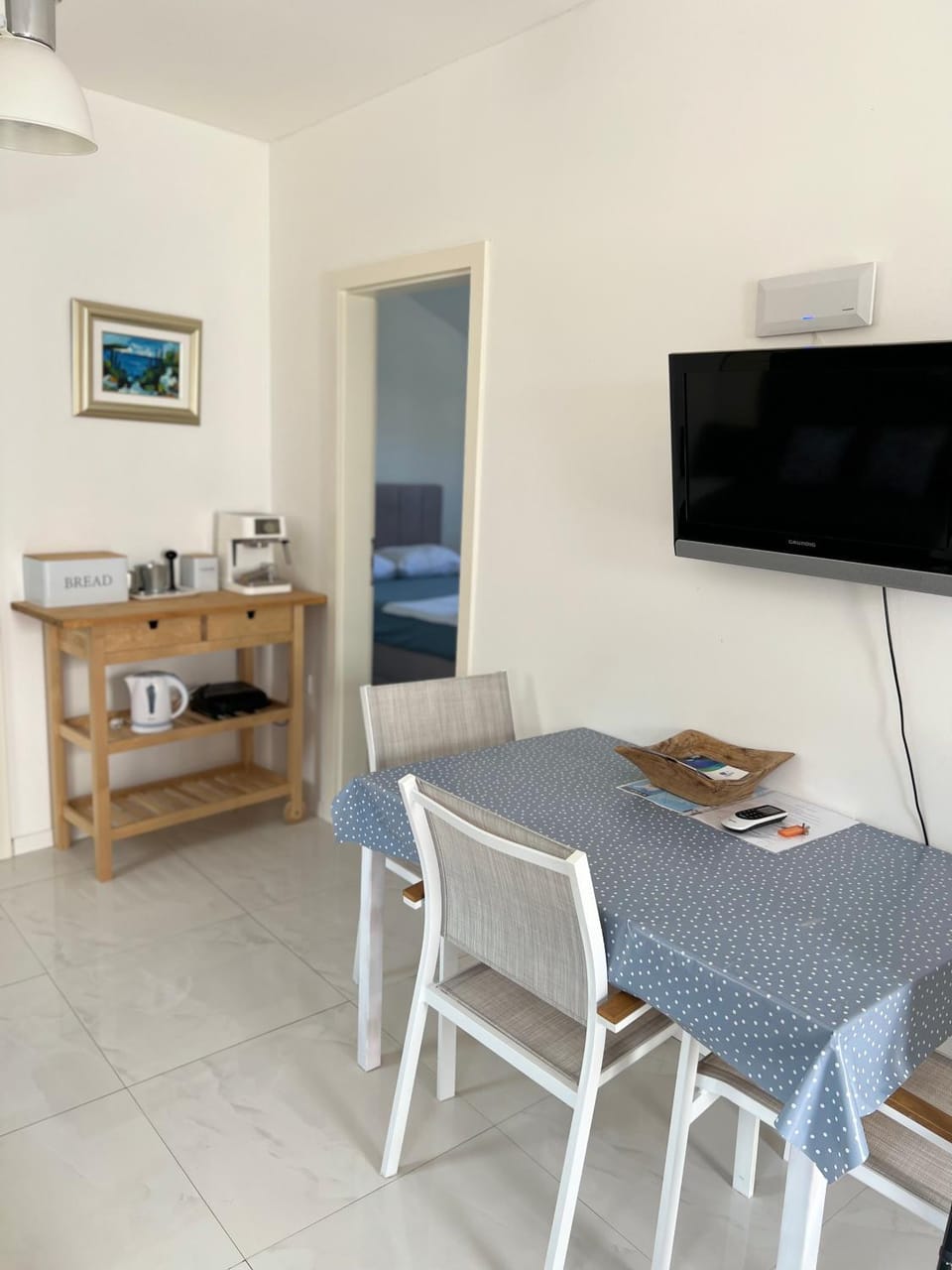Communal lounge/ TV room, Dining area
