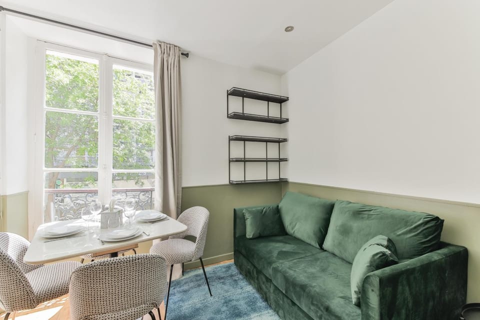 indépendant flat: canal st martin&trains stations! Apartment in Paris
