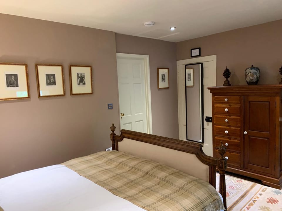 Bed, Photo of the whole room