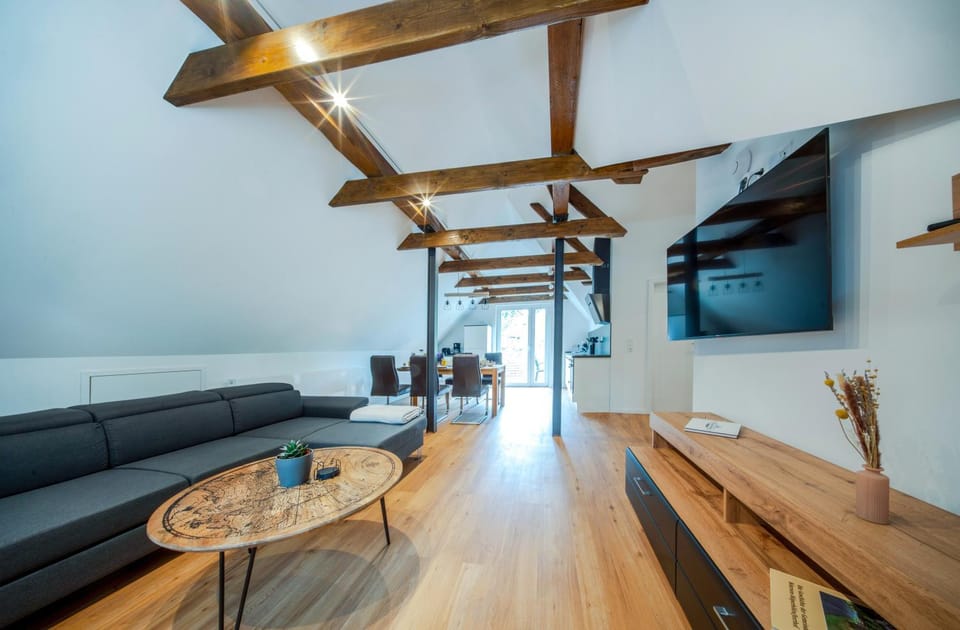 Communal lounge/ TV room, Living room, Seating area, Dining area