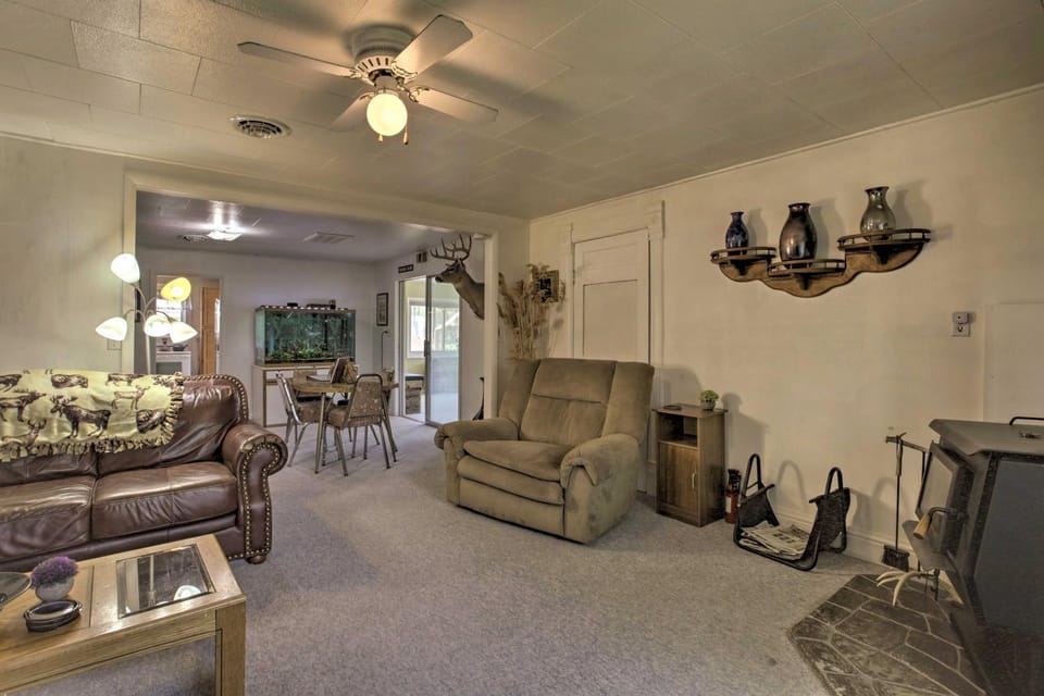 Walkable Ten Sleep House with Patio and Sunroom! House in Wyoming