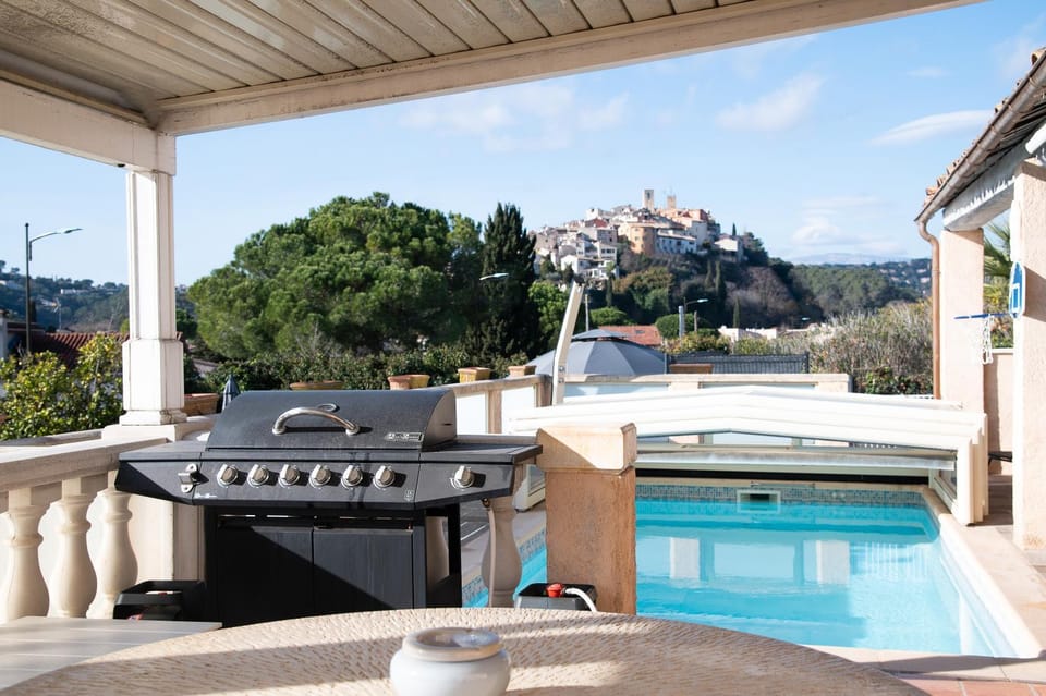 Patio, Natural landscape, View (from property/room), Balcony/Terrace, Balcony/Terrace, Mountain view, Pool view, Swimming pool, sunbed