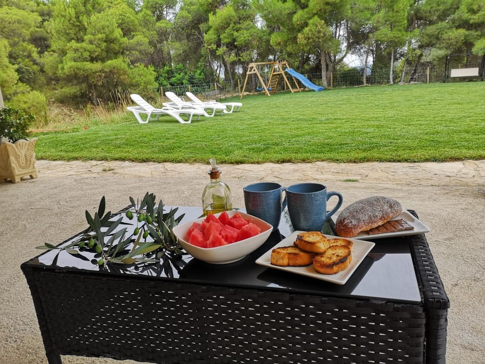 Mas del Olivar Chalet in Aragon