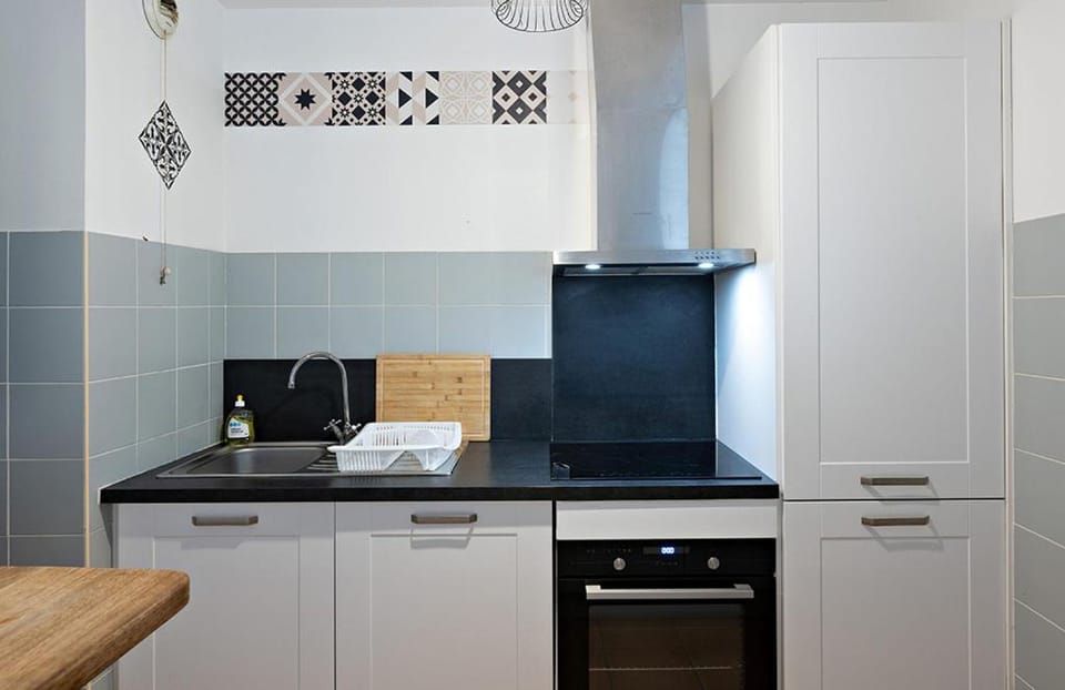 Situation parfaite, calme et spacieux, Wifi fibre et Netflix Apartment in Béziers