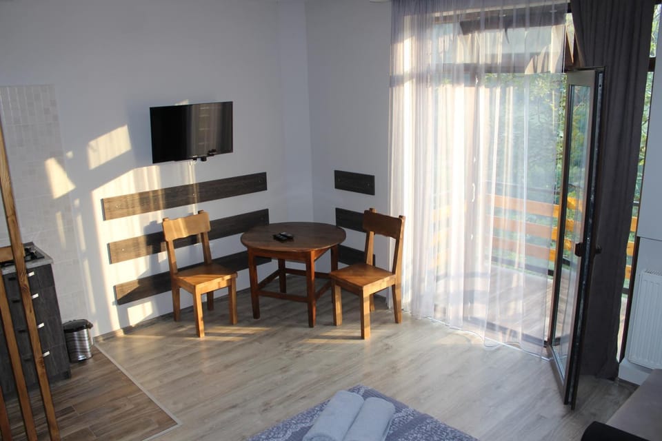 TV and multimedia, Living room, Bedroom