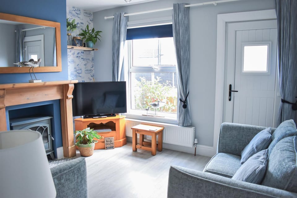 TV and multimedia, Living room, flat iron